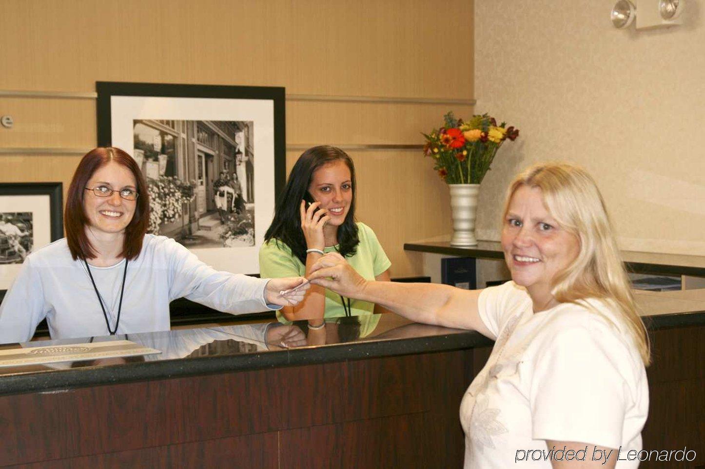 Hampton Inn Marysville Interior photo